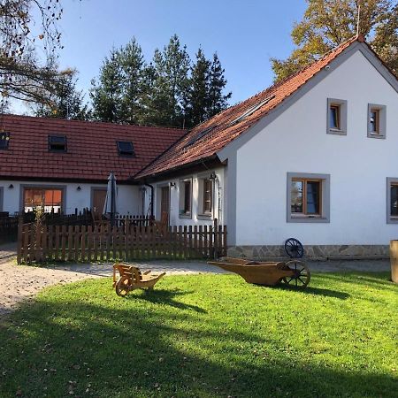 Apartmány Kojákovice - Třeboň Jílovice Esterno foto