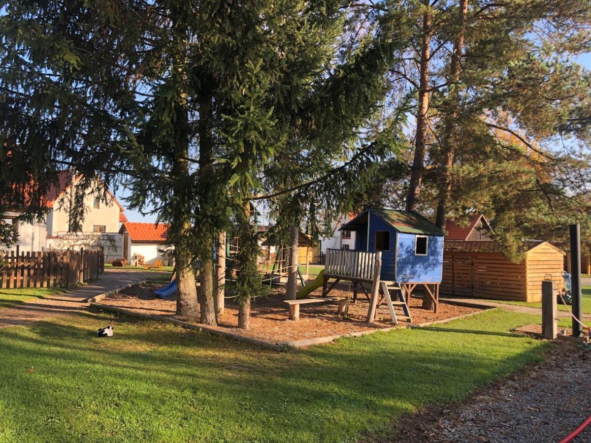 Apartmány Kojákovice - Třeboň Jílovice Esterno foto