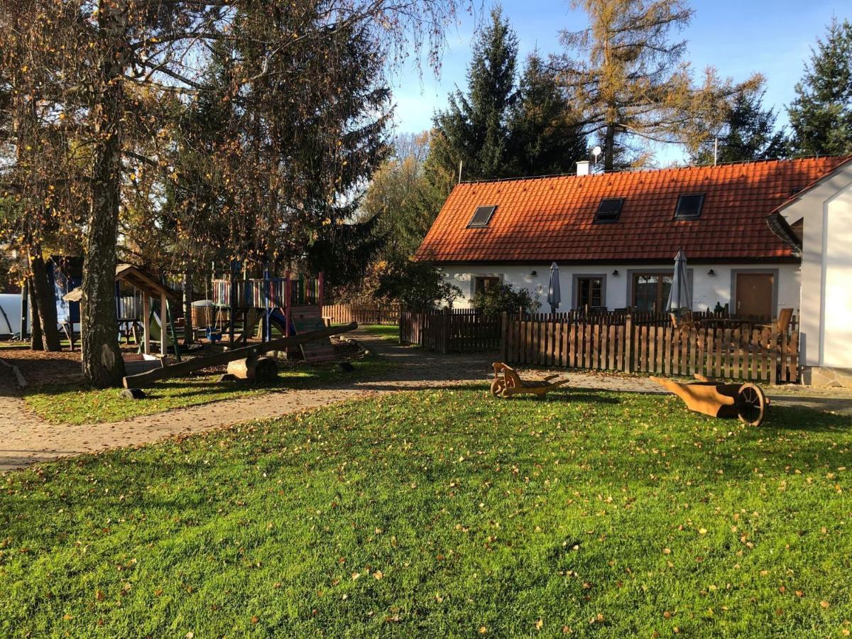 Apartmány Kojákovice - Třeboň Jílovice Esterno foto