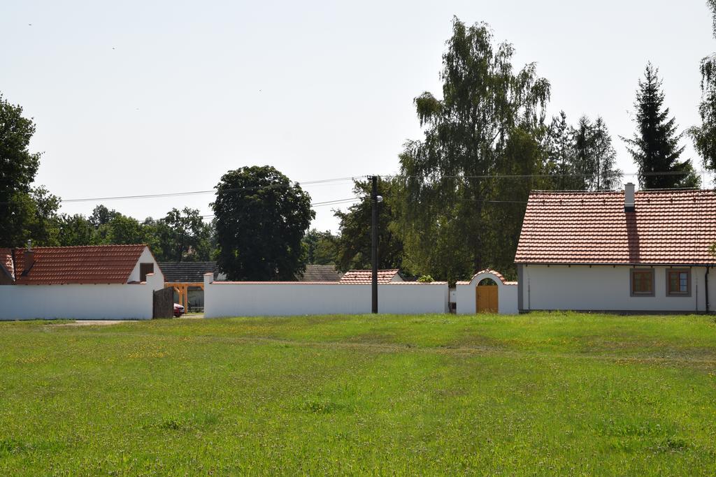 Apartmány Kojákovice - Třeboň Jílovice Esterno foto