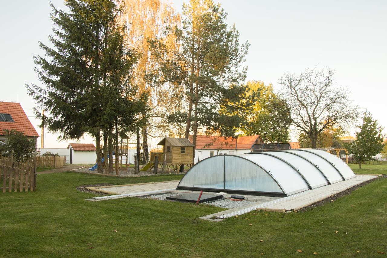 Apartmány Kojákovice - Třeboň Jílovice Esterno foto